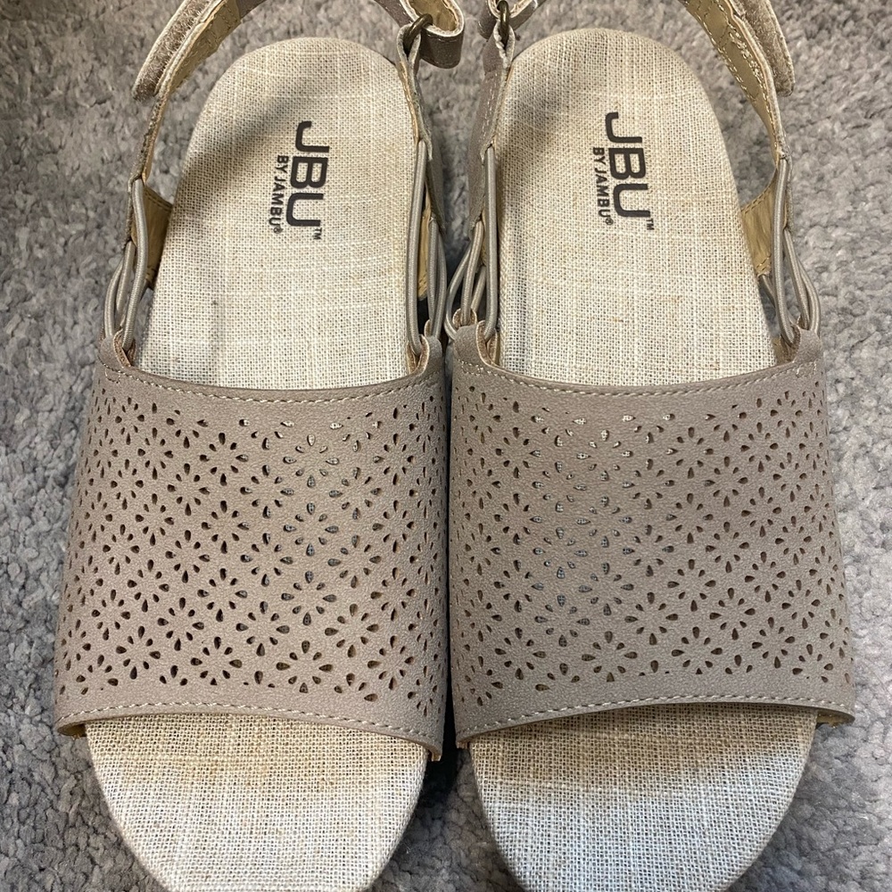 JBU Sandals - Picture 6 of 15